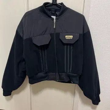 adidas 크롭 봄버 자켓
