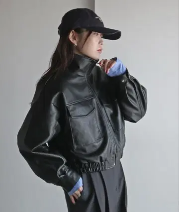 빈티지 블랙 PU 가죽 숏 자켓 COURO