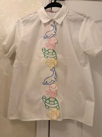 Honey Marble 바다 생물 자수 반팔 블라우스 셔츠