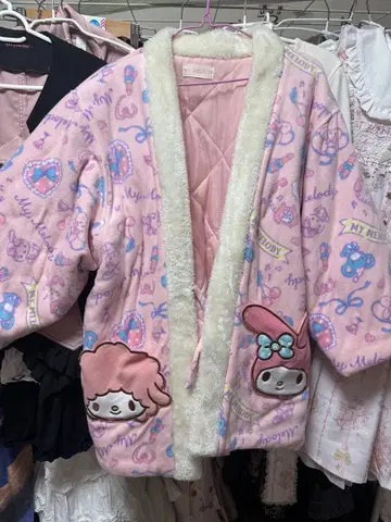 미사용 새상품 산리오 마이멜로디 한텐 룸웨어 가운