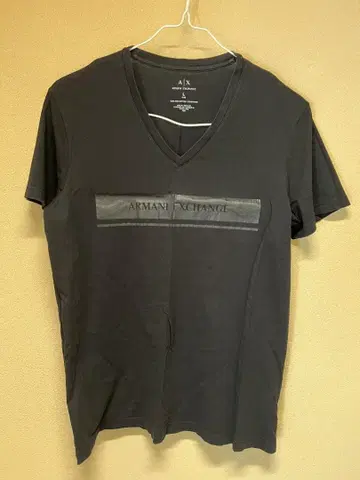 ARMANI EXCHANGE V넥 T셔츠