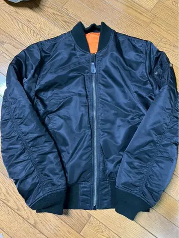 알파 인더스트리 MA-1 자켓