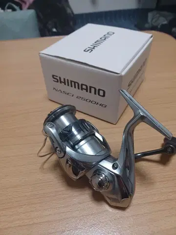 SHIMANO NASCI 2500HG 스피닝 릴