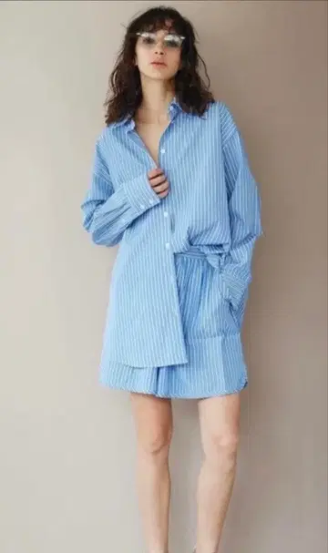 새상품급 COEL 스트라이프 빅 실루엣 셔츠