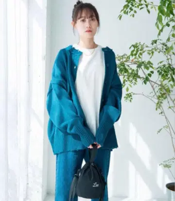 가격 인하. 데미지 가공 니트 가디건