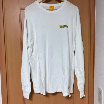 FR2 화이트 롱 슬리브 T셔츠