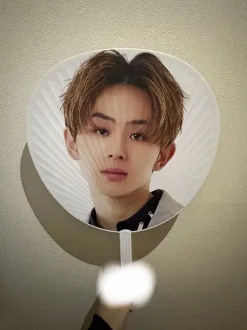 ONE N' ONLY EIKU 에비라이 2023 부채