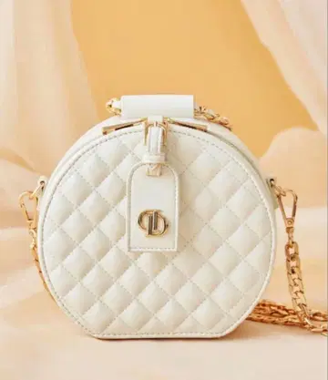 Darich 퀼팅 서클백 화이트