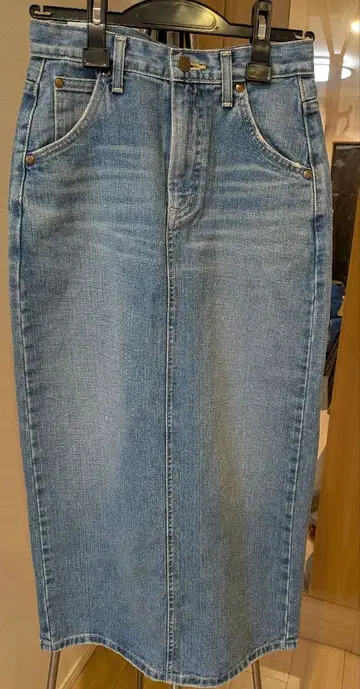 Noble 별주 Lee/리 타이트 스커트 S/색스 블루