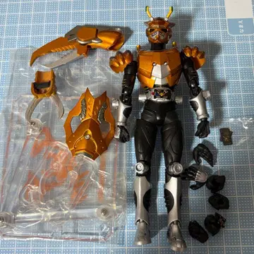 S.H.Figuarts 피규아트 가면라이더 시저스