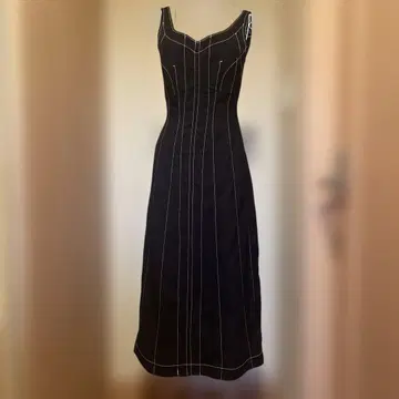 SNIDEL 블랙 슬리브리스 롱 원피스