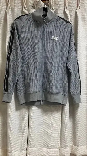 오니츠카타이거 트랙 자켓 저지