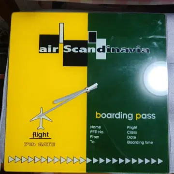 스칸디나비아 항공 유리제 벽걸이 시계