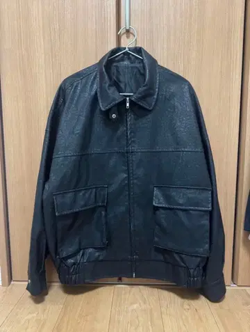 [ 가격 협상 ! ] moment+ 페이크 가죽 자켓 블랙 L