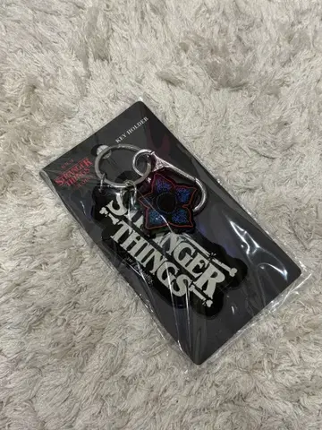 기묘한 이야기 쓰리코인즈 3coins 키링 데모고르곤