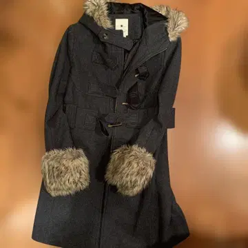 다크 그레이 더플 코트 퍼 포함