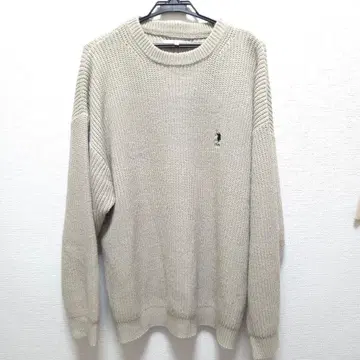 USPA 베이지 니트 스웨터
