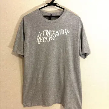 A-ONE Record Shop 티셔츠