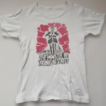 JELARD 프랑켄슈타인의 괴물 T셔츠