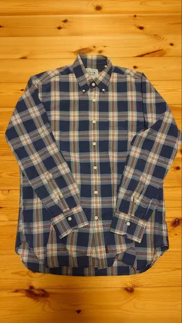 Papua 네이비 체크 버튼다운 셔츠