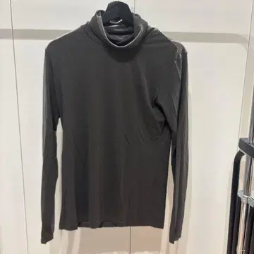 GalaabenD(갈라아벤트) 긴팔 상의 보더 터틀