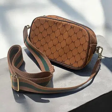 [ MOUSSY ] 모노그램 패턴 숄더백