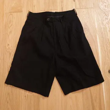 TACASI 블랙 숏팬츠