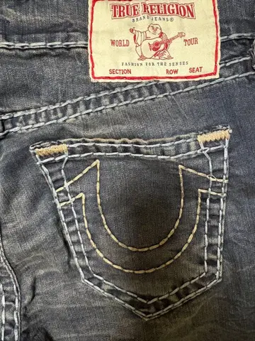 True Religion 트루 릴리전 ROCCO 스키니 화이트 스티치