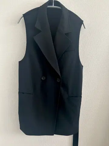 [Spick & Span] 조젯 x 쭈리 벨티드 베스트