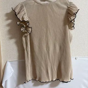 베이지 슬리브리스 블라우스 M 올리브 데 올리브