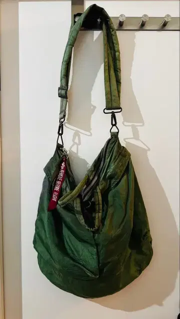 Slam Jam x ALPHA 빈티지 가공 헬멧 백