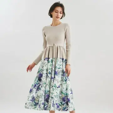 [컨디션 최상] 그레이스 콘티넨탈 플라워 프린트 니트 원피스 36