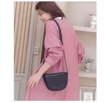 [ 새상품 ] 블랙 숄더백