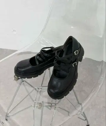 archives 더블 크로스 펌프스