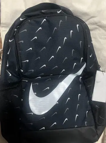 Nike 블랙 백팩 18L 택 포함 미사용 새상품 나이키 블랙