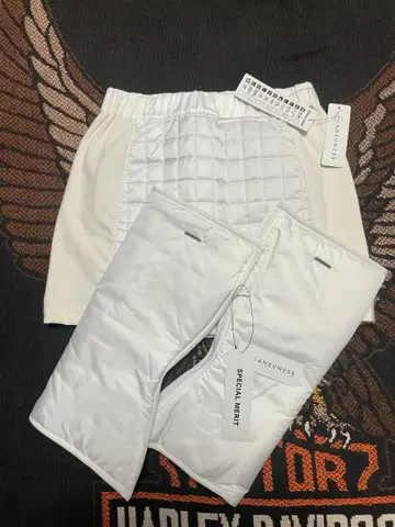 [새상품] ANSUNESS 화이트 퀼팅 스커트 M 레그 워머 포함