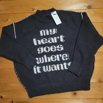 MOUSSY 텍스트 프린트 스웨터 긴팔