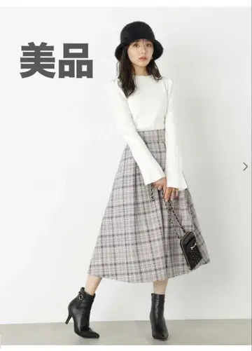 [ 새상품급 ] 프로포션 바디 드레싱 턱 플레어 스커트 그레이