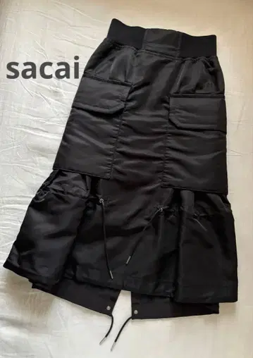 sacai(사카이) Nylon Twill Mix Skirt 나일론 스커트