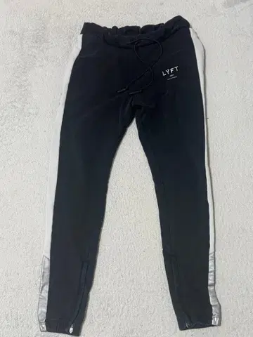 LYFT 사이드 스트라이프 스웨트 팬츠 사이즈 SMALL
