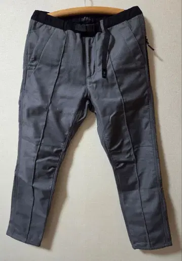 ROARK 슬림핏 그레이 팬츠