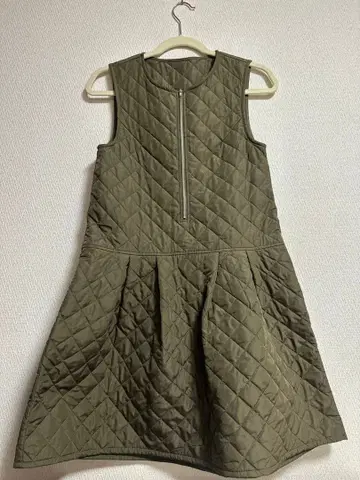 올리브색 퀼팅 오버롤 스커트