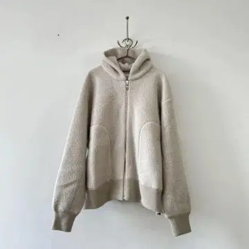 R&D.M.Co- SHEEP BOA ZIP UP HOODIE 신상