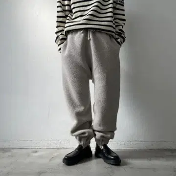 R&D.M.Co-SHEEP BOA SWEAT PANTS 신상