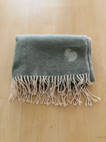 minaperhonen 미나 페르호넨 KLIPPAN 스톨