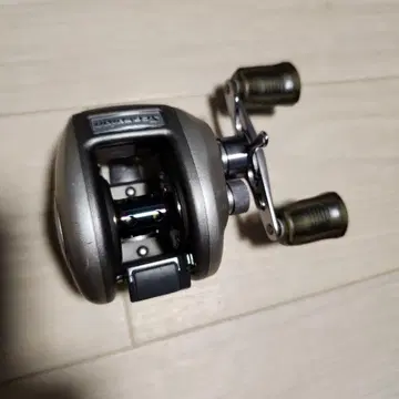 시마노 SHIMANO 은색 메탈 중고품