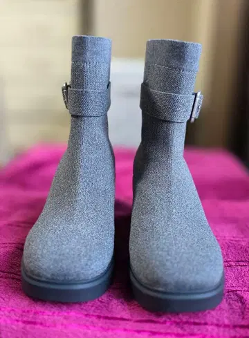 VIVAIA 스퀘어토 발수 가공 힐 부츠