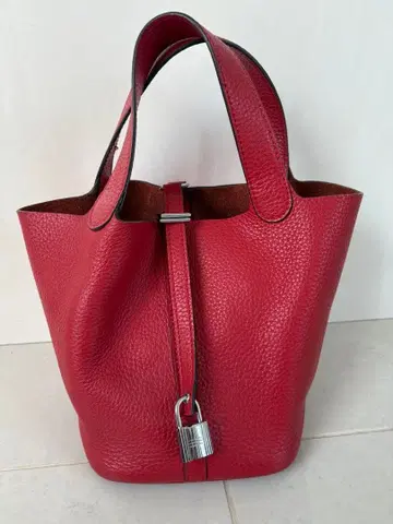 레드 가죽 핸드백