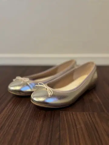 [ 새상품급 ] Le Talon 골드 발레 슈즈 22.5cm 새상품급