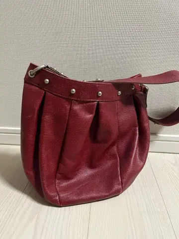 올드 숄더백 빨간색 가죽